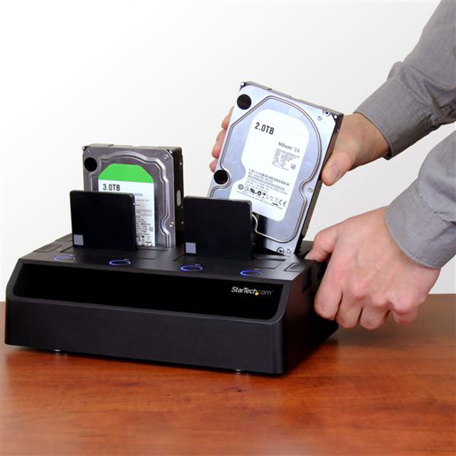 4Bay Hard Drive Docking Station for 2.5in / 3.5in SSDs