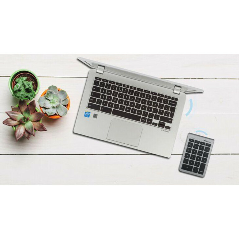 Macally 22 Key Bluetooth Numeric Keypad for Mac/PC