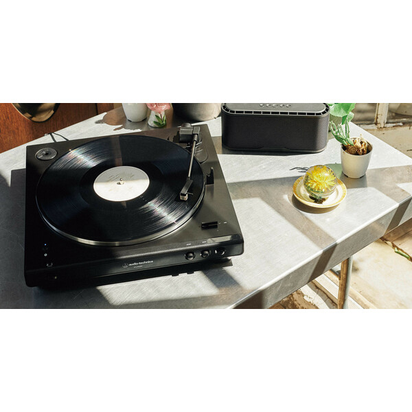 AUDIO TECHNICA AT-LP60XBT-RD Fully Automatic BT  Stereo Turntable