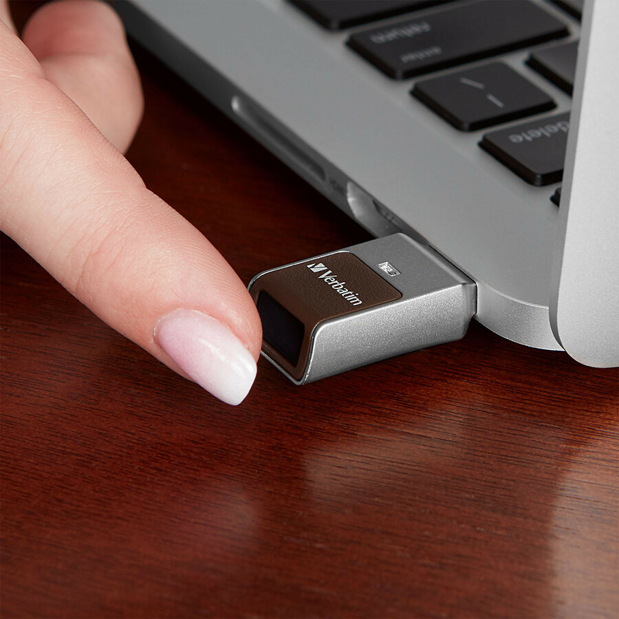 Verbatim Fingerprint Secure USB 3.0 Flash Drive