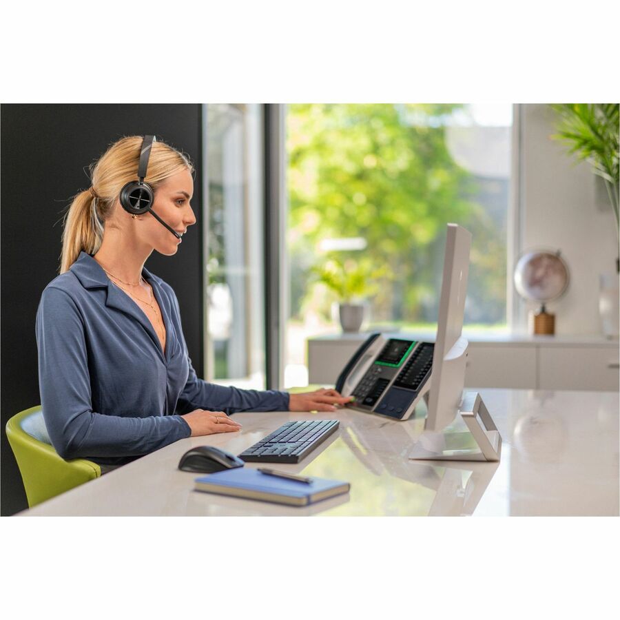 Poly Voyager 4320 USB-A Headset + BT700 Dongle