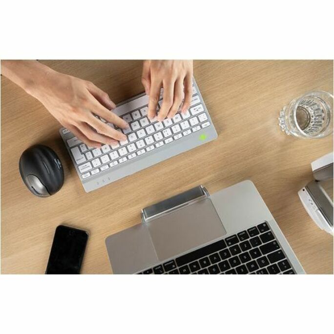 R-Go RGOCOUSWDWH Compact Wired Keyboard White