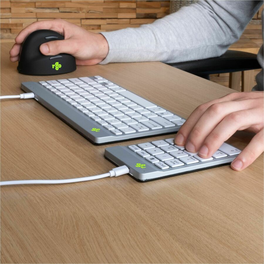 R-GO NUMPAD BREAK, NUMERIC KEYPAD, WIRED, WHITE — life-style view