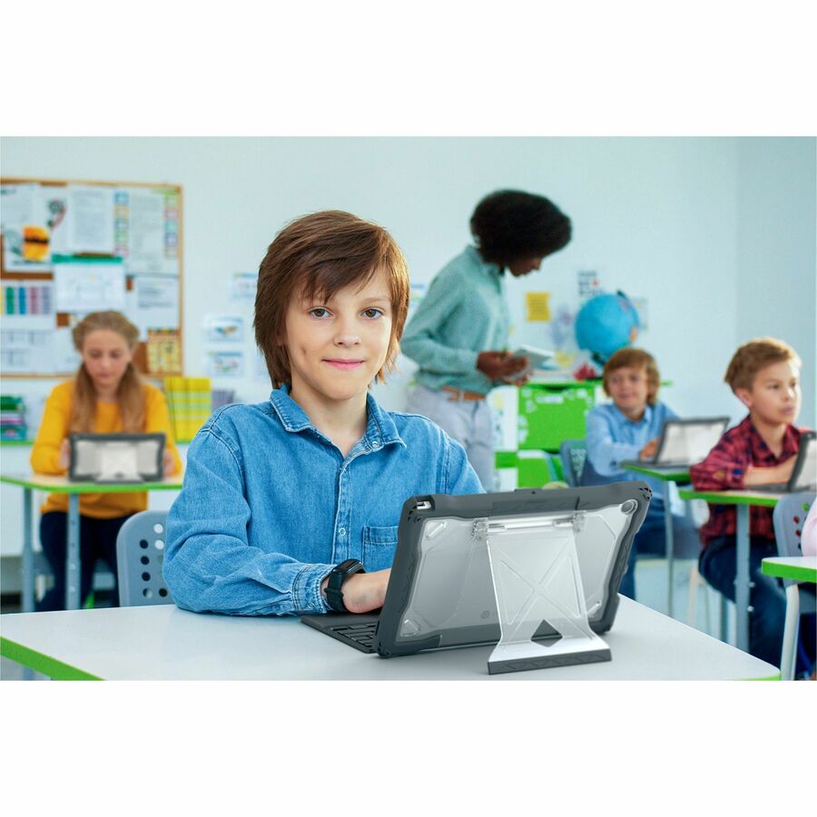 Black Shield ExtremeX2 case for Asus CM30 tablet — life-style view
