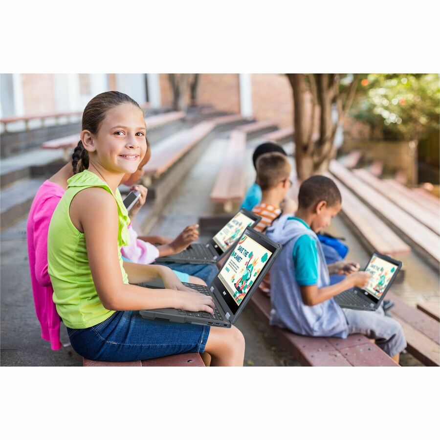 Case Acer — life-style view