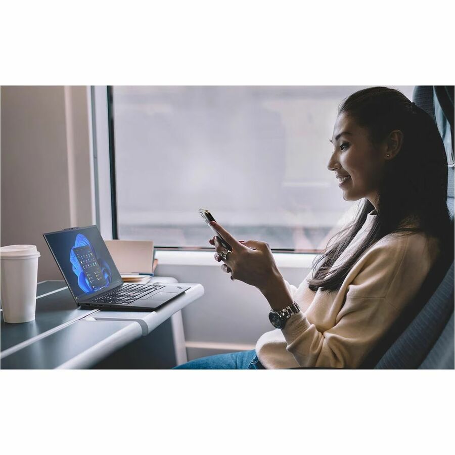 Lenovo ThinkPad X1 Carbon Gen 13 14" OLED Ultra 7-258V 32GB 512GB