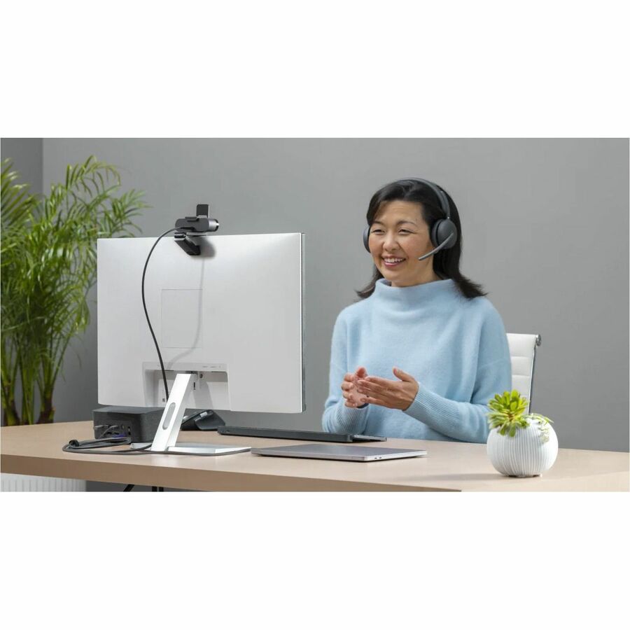 Logitech Zone Wireless 2 MS NBT wireless UC headset for Microsoft Teams — life-style view