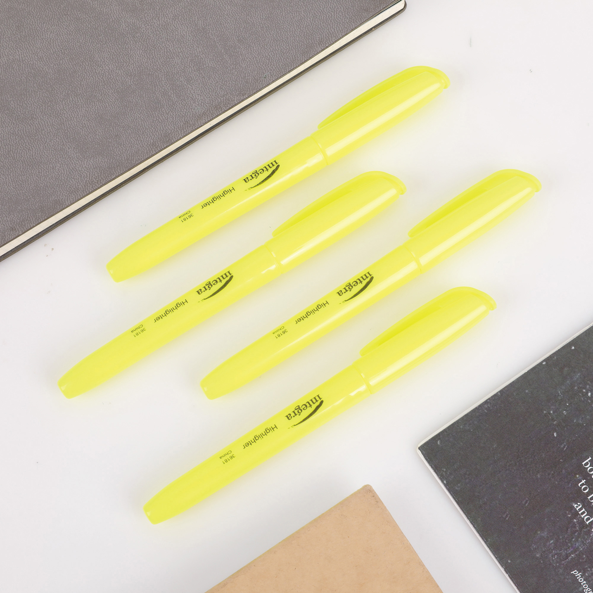  Integra Desk Highlighter, Chisel Tip, Fluorescent