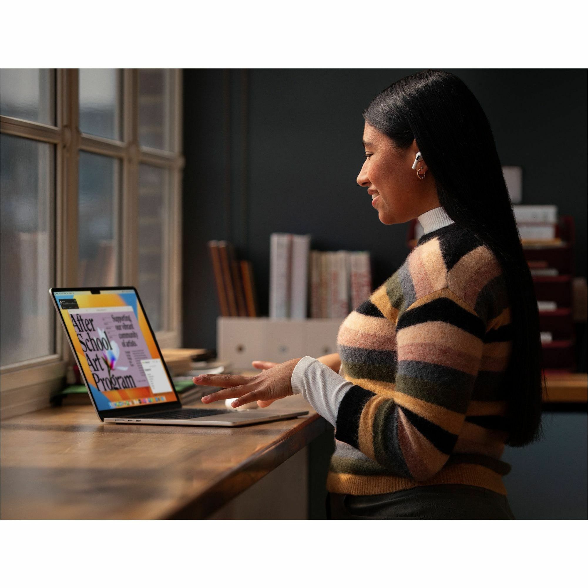 Apple MacBook Air MC9D4C/A 15.3