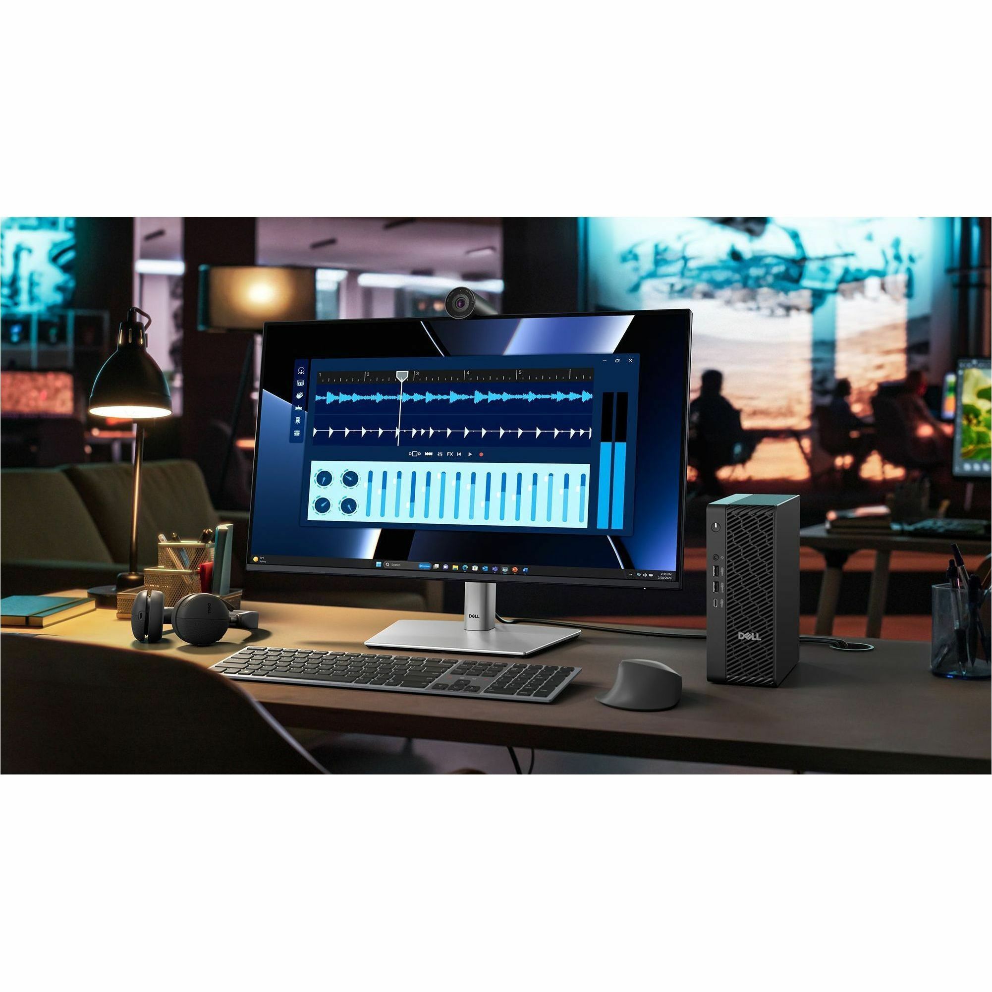 Dell Pro Max FCM2250 Desktop Computer - Intel Core Ultra 7 265 - vPro Technology - 32 GB - 512 GB SSD - Micro PC - Standard Black — image 1