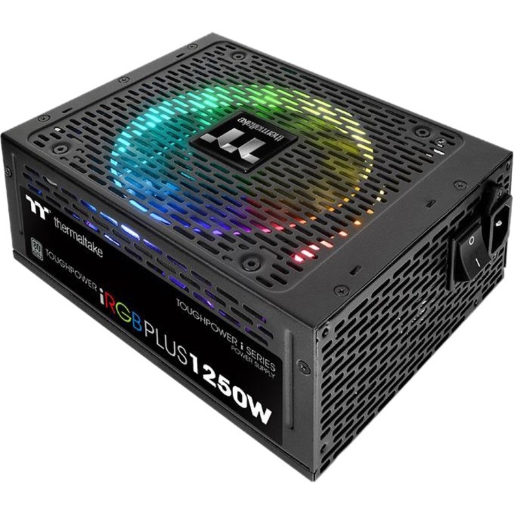 MONITORING EFFICIENCY, POWER, VOLTAGE, AND MORE IN REAL TIME WITH THERMALTAKE DP