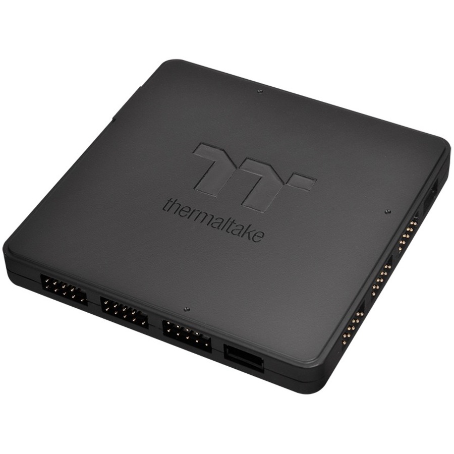 TT SYNC CONTROLLER IS A 9 PORT LED HUB SYNCHRONIZING THERMALTAKE ADDRESSABLE LED