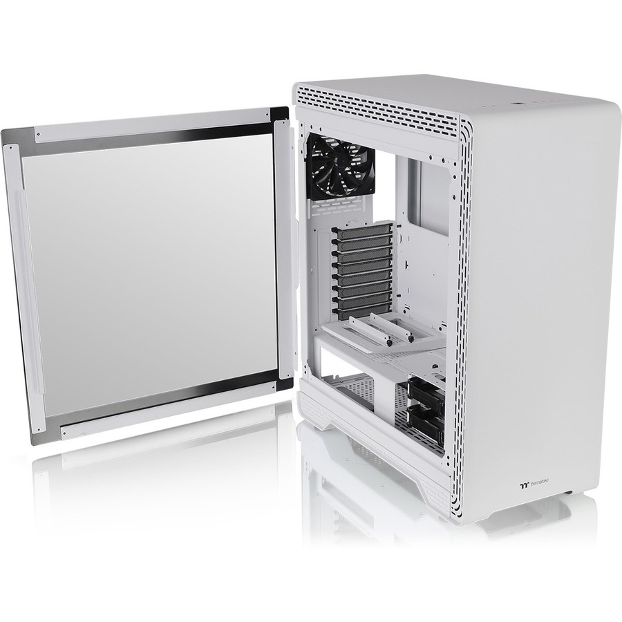 THE S500 IS MANUFACTURED WITH ONE TEMPERED GLASS SIDE PANEL, TWO PREINSTALLED ST