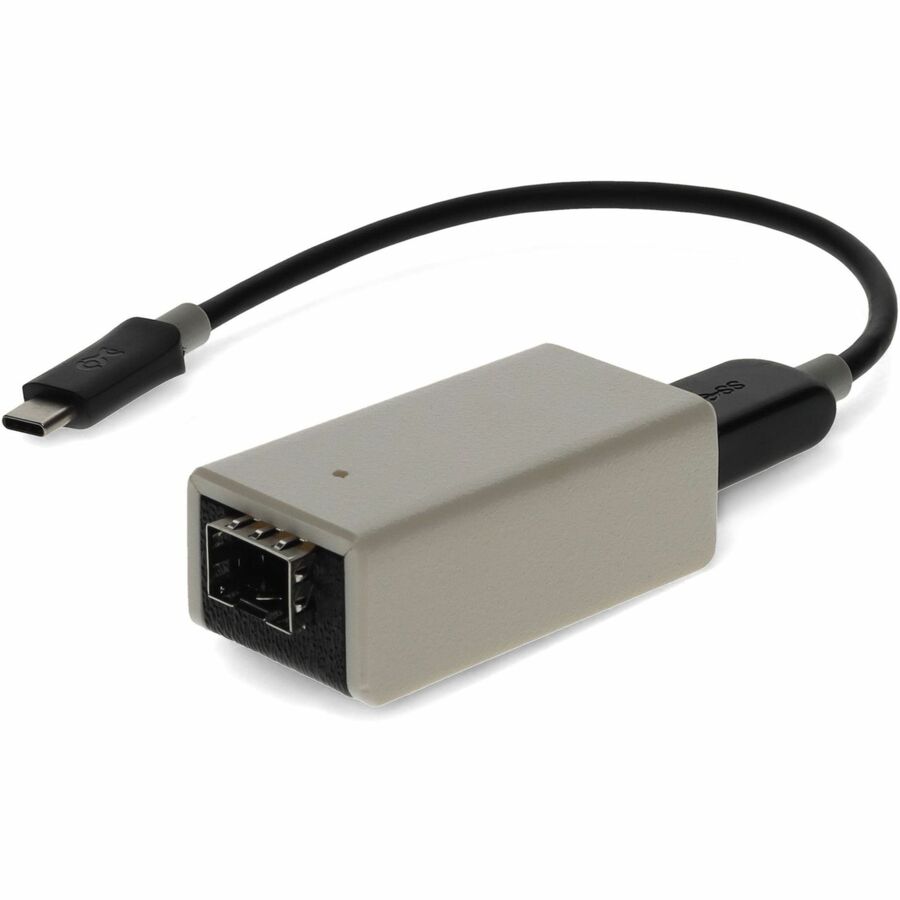 SINGLE-SLOT SFP DONGLE TO USB-C