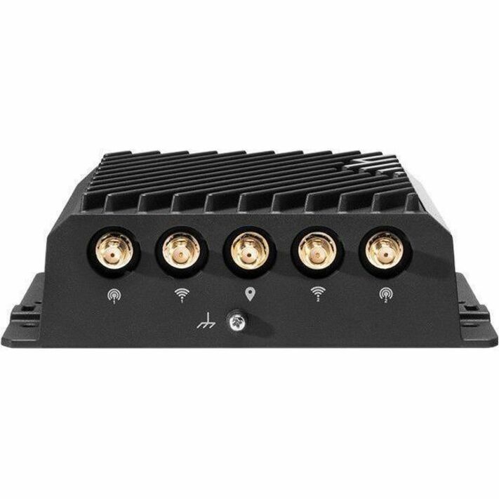 3-YR NETCLOUD RUGGEDIZED IOT ESSENTIALS PLAN AND R920 ROUTER WITH WIFI (300MBPS