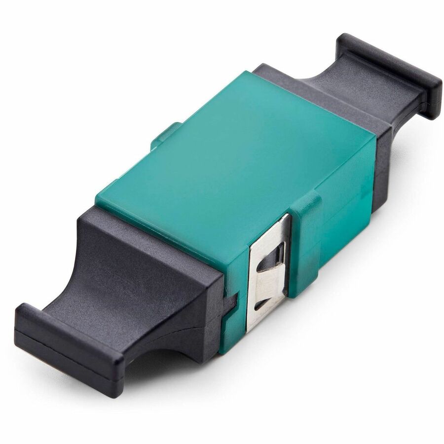CONNECT TWO MULTIMODE OM3/OM4 MPO/MTP CABLES TO EXTEND A MULTI-FIBER CONNECTION;