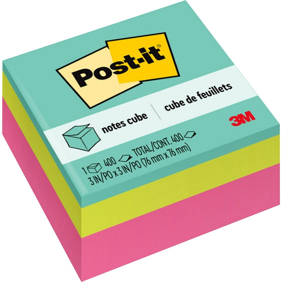 post it pad on desktop