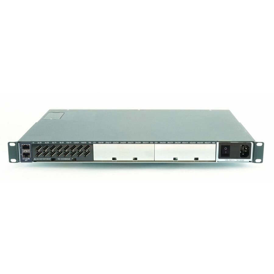 Lantronix SLC 8000 16-port USB advanced console manager with SFP