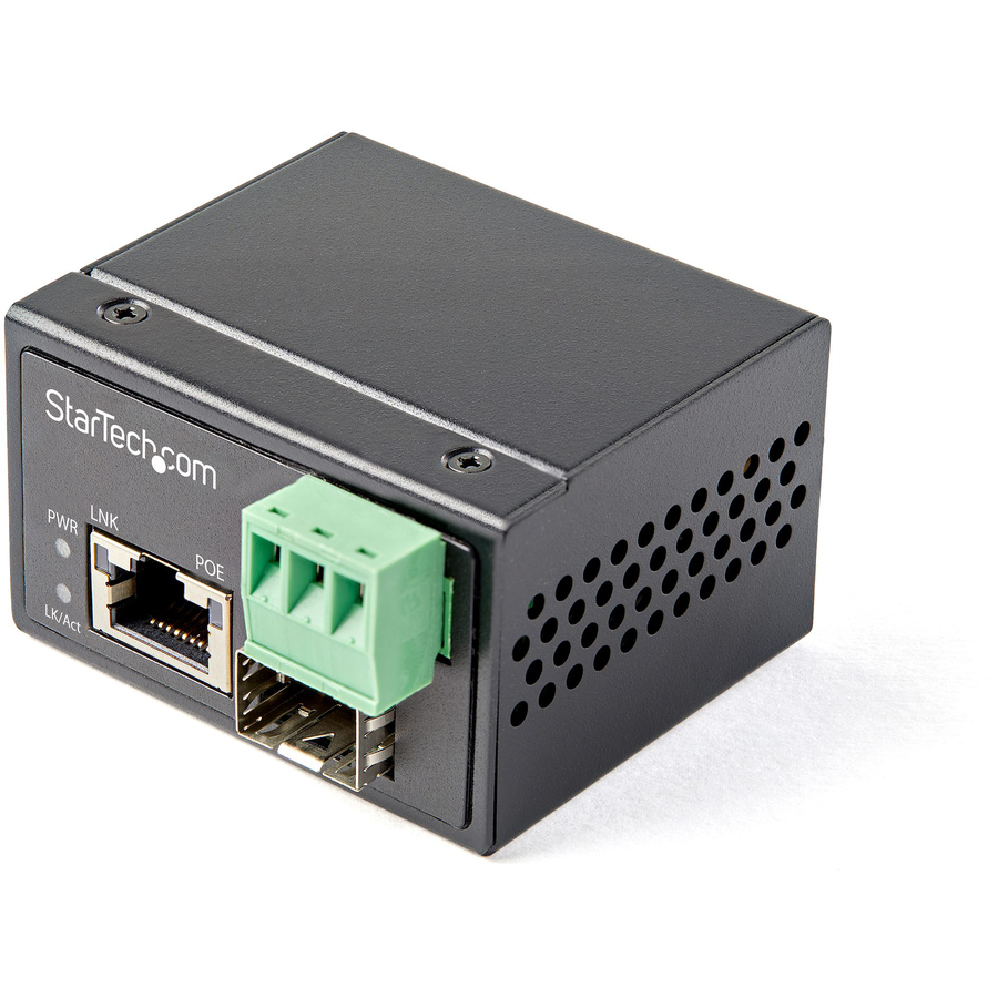 StarTech.com PoE+ Industrial Fiber to Ethernet Media Converter 30W - SFP to  RJ45 - SM/MM Fiber to Gigabit Copper Mini Size IP-30 - Fiber to Ethernet 