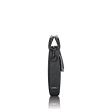 <b>  Slim Design  </b></br>   This briefcase is ideal for travel or everyday use. Lightweight, it’s easy to fit into overhead storage and to slide underneath chairs. 