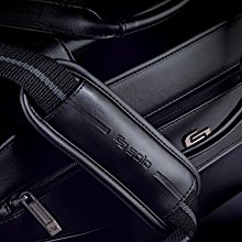 <b> Adjustable Shoulder Strap </b></br>  Whether you throw it over your shoulder or carry it by its padded handles, the Solo Triple Compartment Briefcase is easy, and comfortable, to bring with you. Shoulder strap can be adjusted and also removed and stored in bag. 