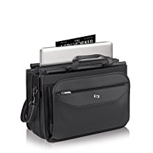 <b> Laptop Protection </b></br> Rest at ease knowing Solo Classic 15.6 inch Triple Compartment Briefcase includes a dedicated padded pocket to protect laptops and other devices with screens of up to 15.6 inches. 
