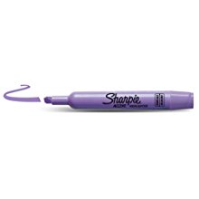 <b> Sharpie Tank Highlighter </b></br> No need to worry about running out of ink with the Sharpie Tank Highlighter. The large barrel holds plenty of ink to complete all your highlighting and organizing tasks, and the quick-drying Smearguard formula resists smearing, smudging and fading to keep text clear and legible. 