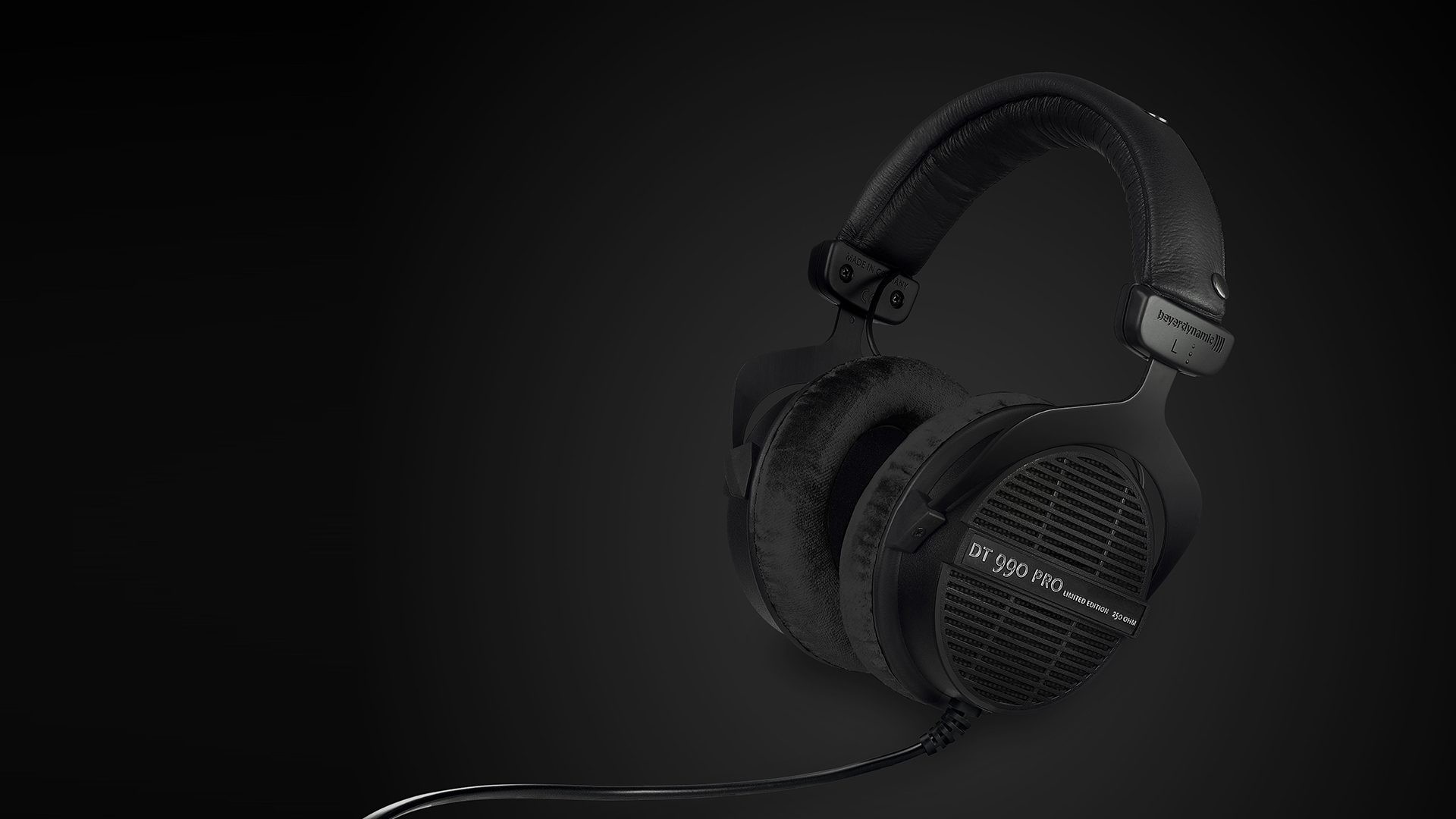 beyerdynamic DT 990 PRO 250 ohm - LIMITED EDITION (Black, Straight Cable)