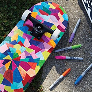 <b> Proudly Permanent Ink </b></br> Made to mark and stand out on almost every surface, iconic Sharpie permanent ink is quick drying and water-and fade-resistant. 