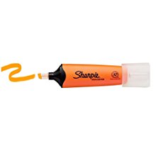 <b> Sharpie Clear View Highlighter </b></br> With the Sharpie Clear View Highlighter, you have an unobstructed view of the text you’re highlighting. The unique, see-through tip eliminates blind spots in your highlighting, while the specially formulated Smearguard ink means you don’t have to worry about smudging your work. 