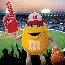 <b>Grab a Bag for Game Day</b></br> M&M'S Peanut Chocolate Candy is a great snack to take to your next game, big or small. Victory never tasted so delicious! 
