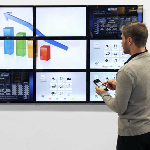 Mur vid&egrave;o contr&ocirc;l&egrave; par un Smartphone