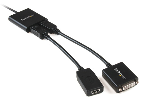 Hub MST pr&egrave;sent&egrave; avec des adaptateurs vid&egrave;o connect&egrave;s